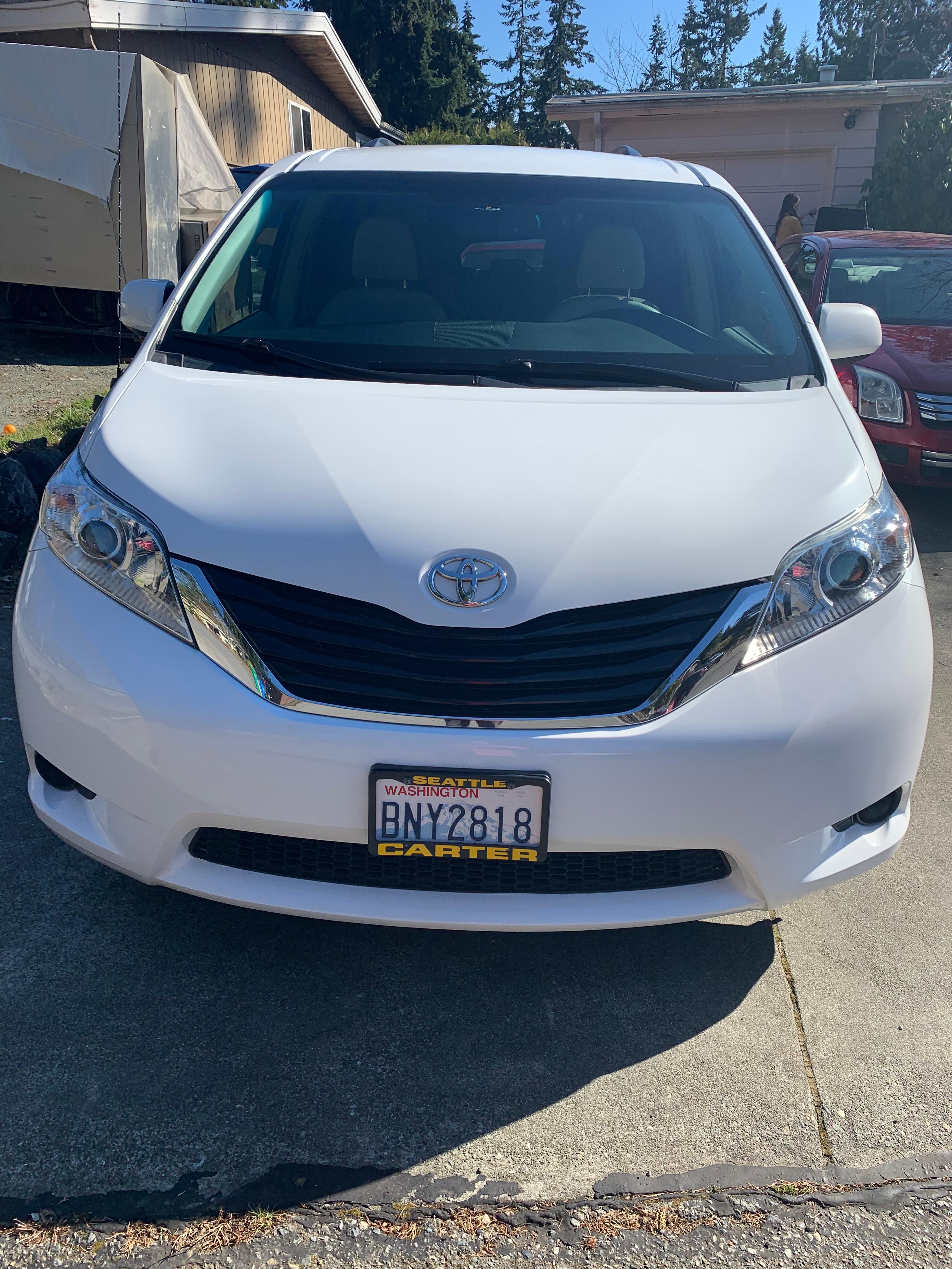 Toyota Sienna 2011 in Tukwila, WA