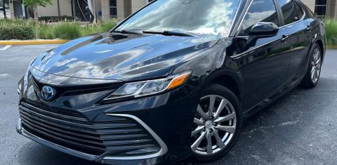 Toyota Camry Hybrid 2022