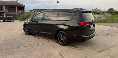 Chrysler Pacifica 2019