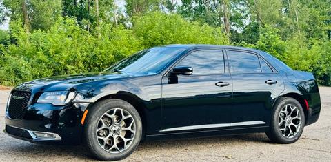 Chrysler 300 2017