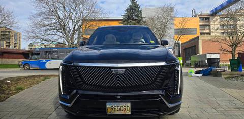 Cadillac VISTIQ 2026
