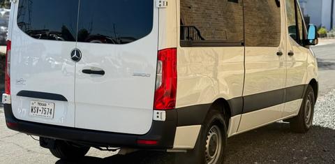 Mercedes-Benz Sprinter 2024