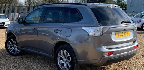 Mitsubishi Outlander 2015