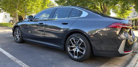 BMW i5 2024