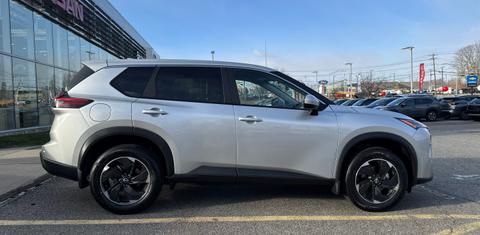 Nissan Rogue 2024