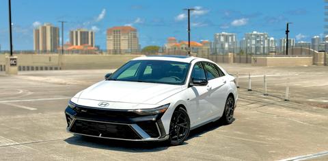 Hyundai Elantra 2025