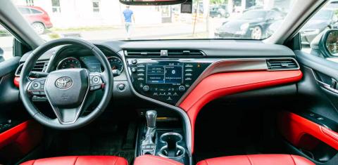 Toyota Camry 2019