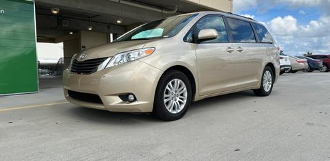 Toyota Sienna 2013