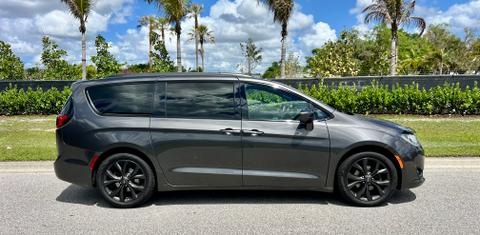 Chrysler Pacifica 2019