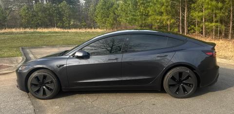 Tesla Model 3 2025