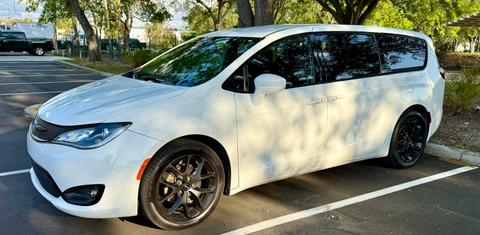 Chrysler Pacifica 2019