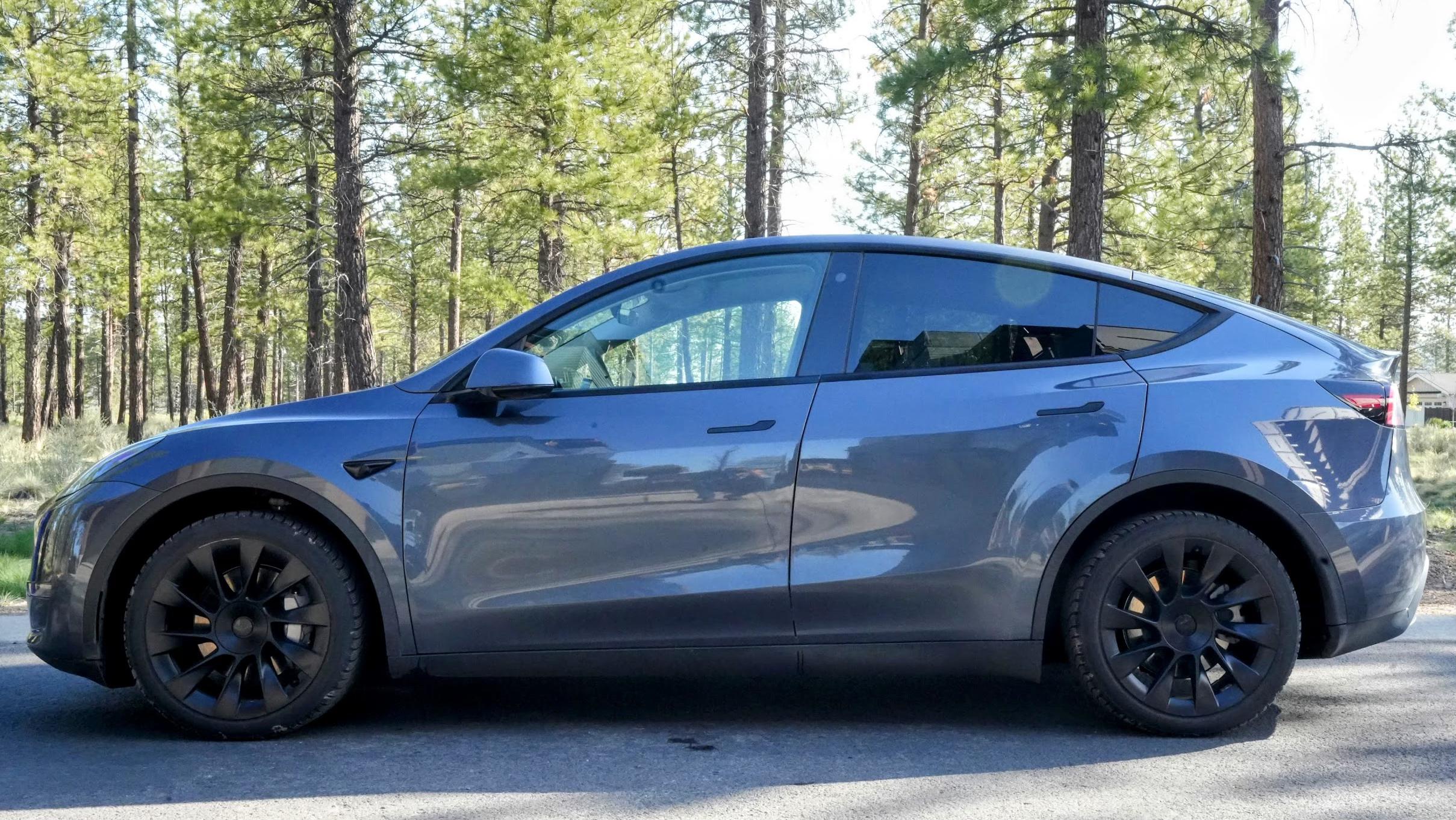 Tesla Model Y 2023 in Bend, OR