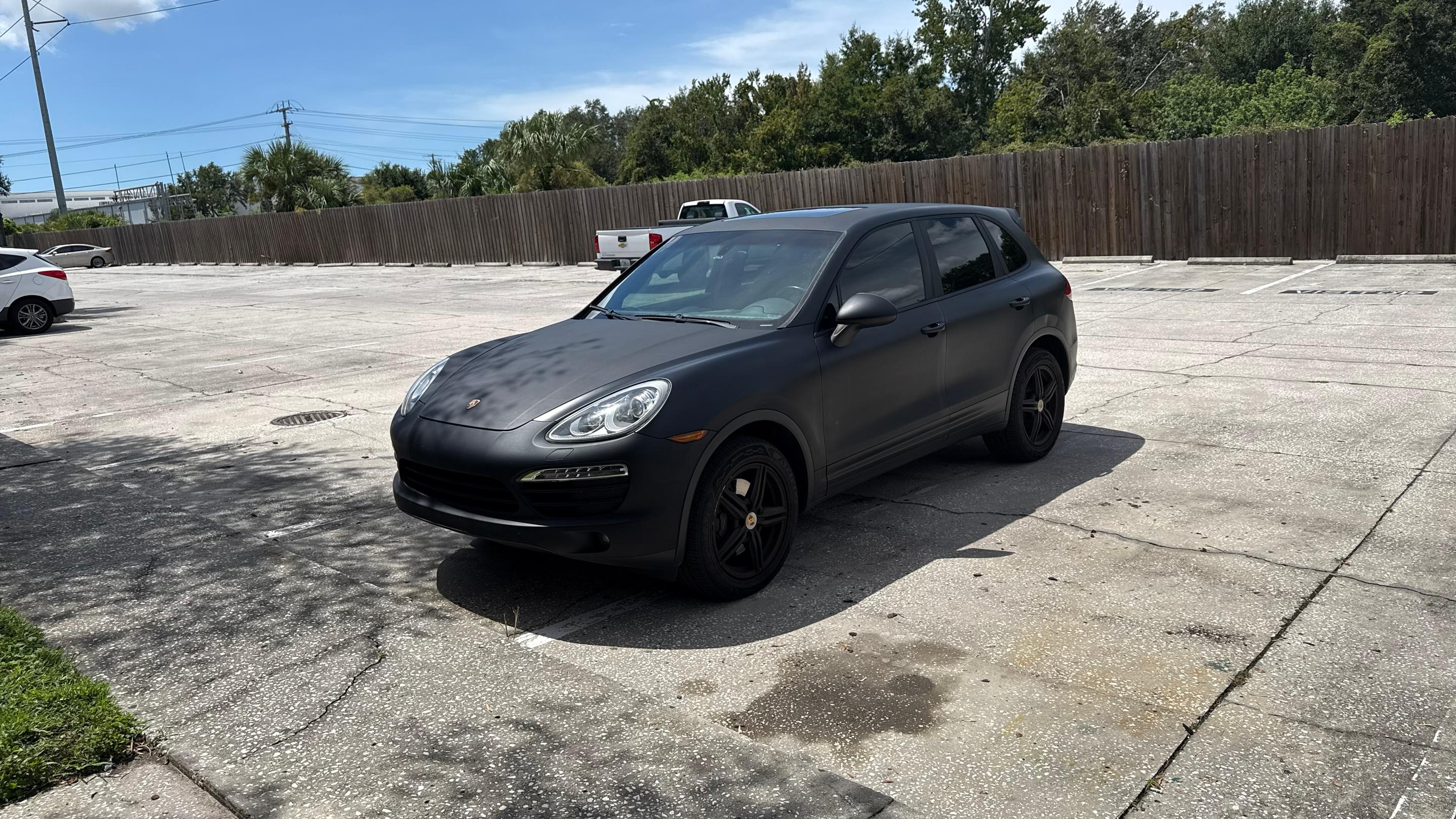 Porsche Cayenne 2014 in Tampa, FL