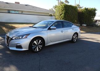 Nissan Altima car