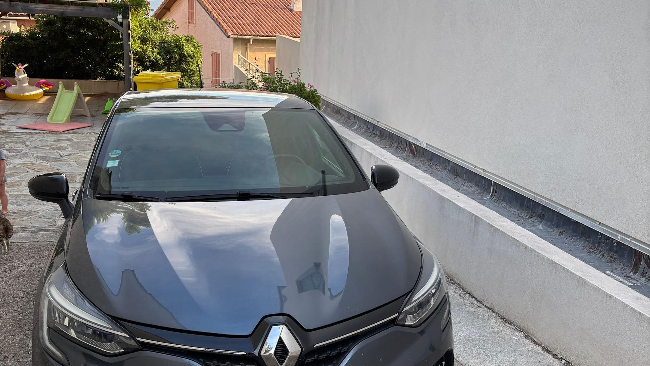 Renault CLIO V 2020 in Calvi