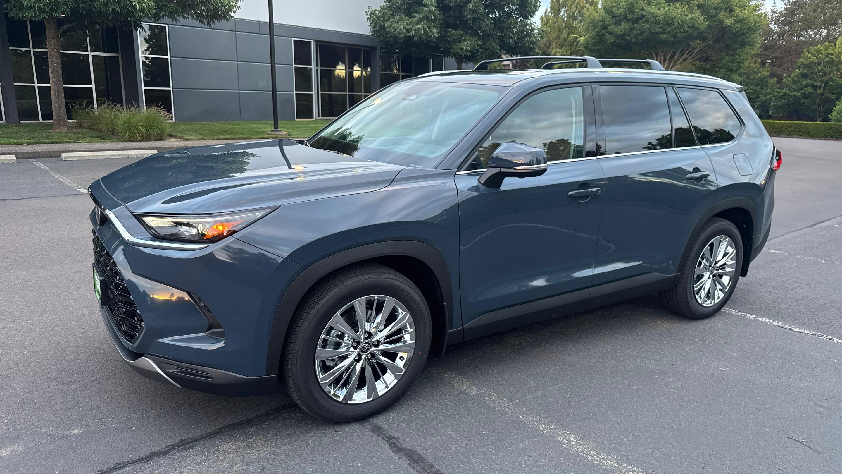 Toyota Grand Highlander 2026 in Beaverton, OR