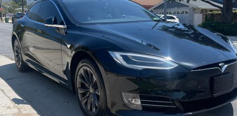 Tesla Model S 2018