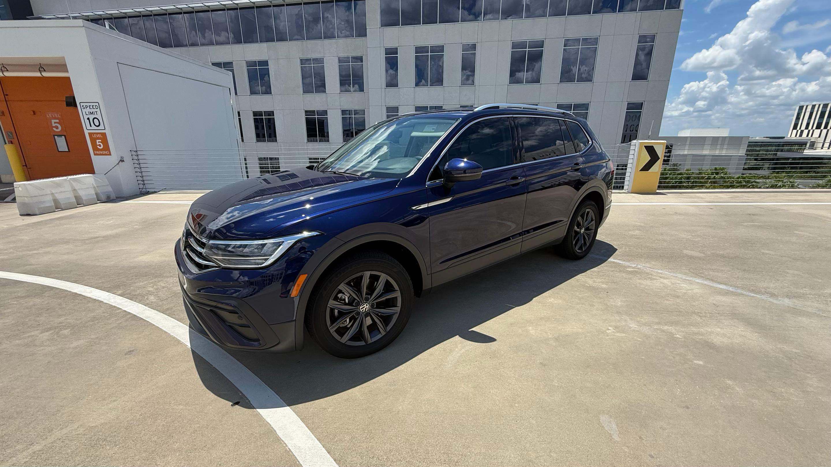Volkswagen Tiguan 2023 in Orlando, FL
