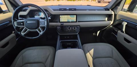 Land Rover Defender 2021