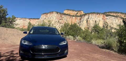 Tesla Model S 2016
