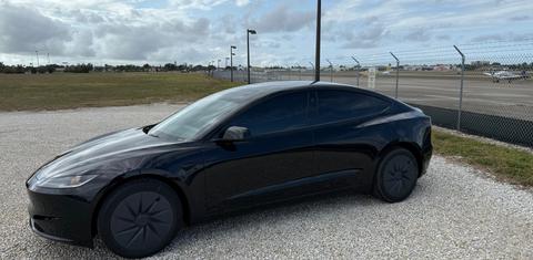 Tesla Model 3 2025