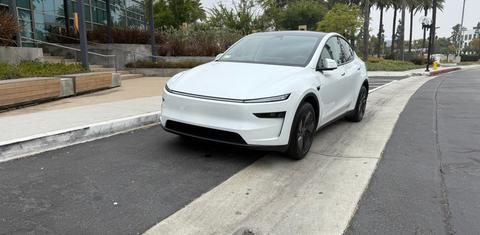 Tesla Model Y 2026