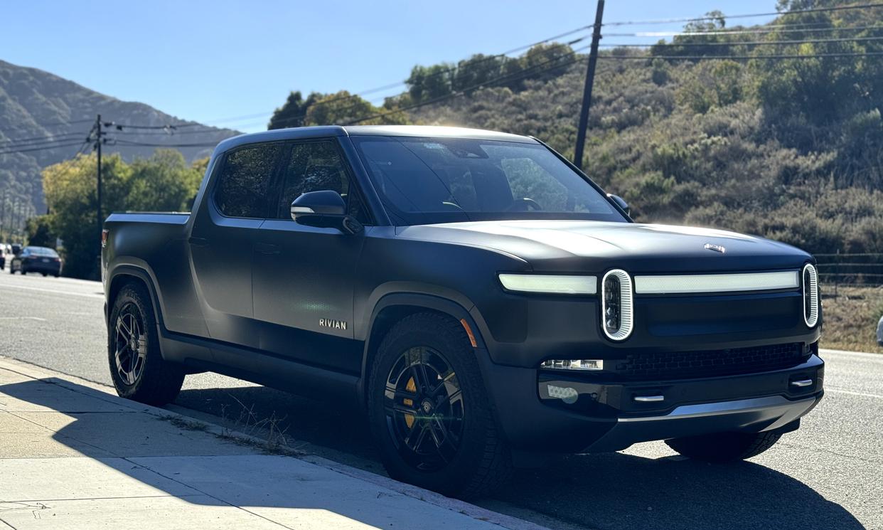 Rivian R1T 2023 Adventure