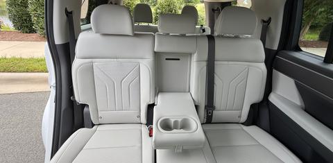 Hyundai Santa Fe Hybrid 2025