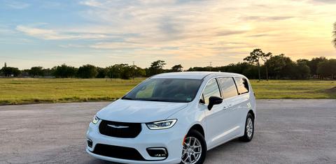 Chrysler Pacifica 2026