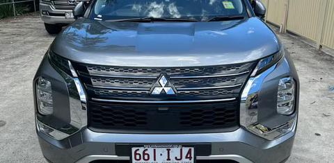 Mitsubishi OUTLANDER 2023