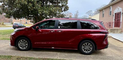 Toyota Sienna 2025