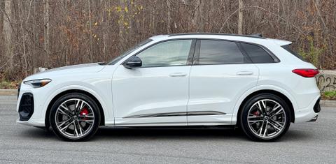 Audi SQ5 2025