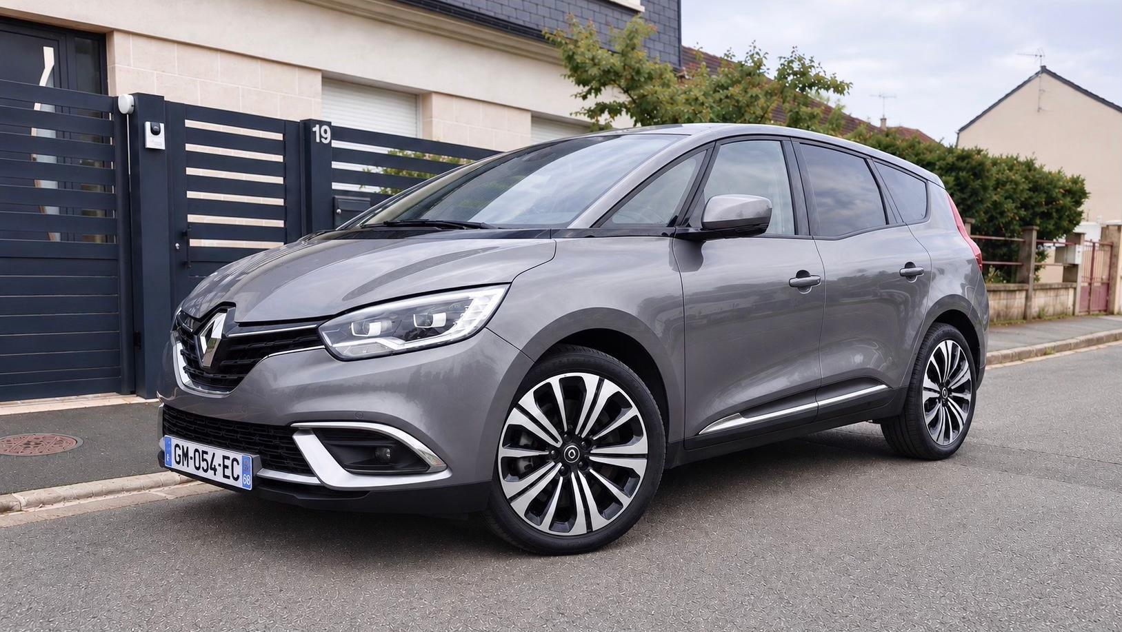 Renault GRAND SCENIC IV 2023 in Issy-les-Moulineaux