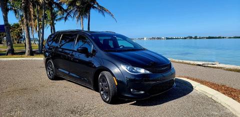 Chrysler Pacifica 2019