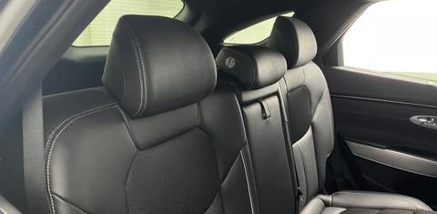 Genesis GV70 2023