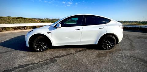 Tesla Model Y 2022