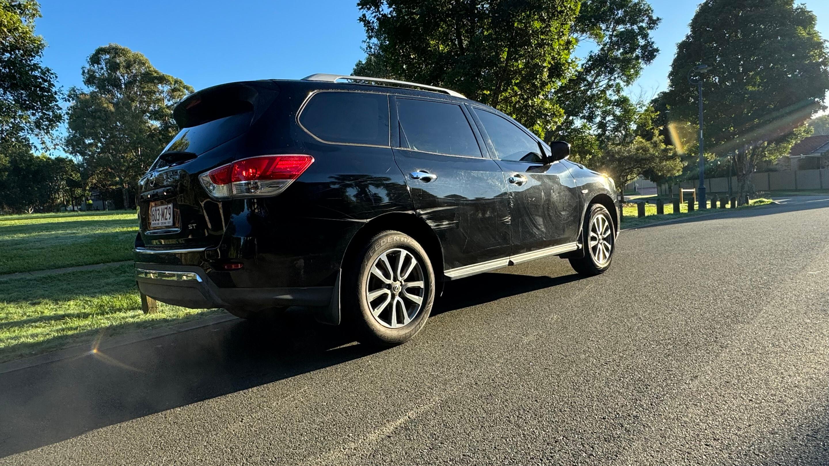 Nissan PATHFINDER 2013 in New Farm