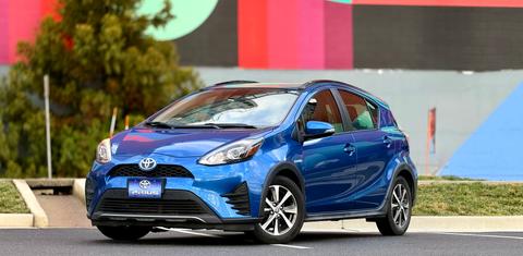 Toyota Prius c 2018