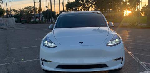 Tesla Model Y 2023