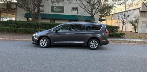 Chrysler Pacifica 2017