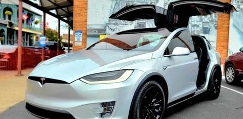 Tesla Model X 2018