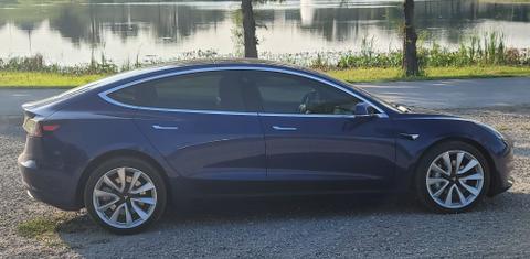 Tesla Model 3 2020
