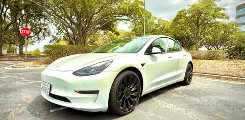 Tesla Model 3 2022