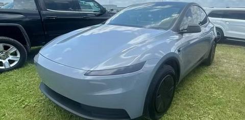 Tesla Model Y 2026