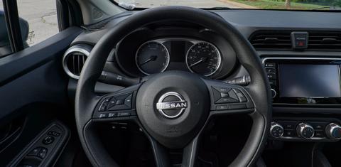 Nissan Versa 2024