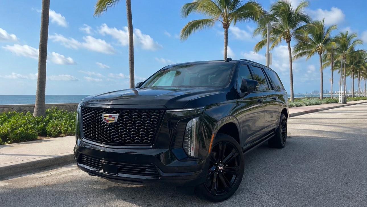 Cadillac Escalade ESV 2025 in 