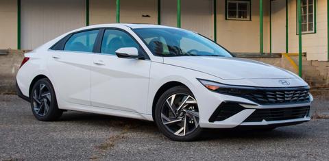 Hyundai Elantra 2025