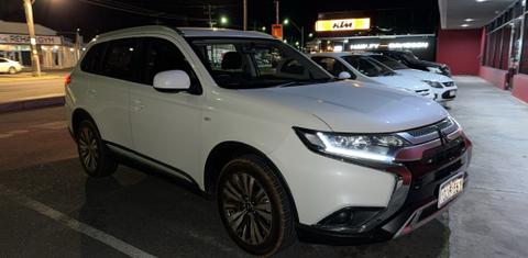 Mitsubishi OUTLANDER 2018