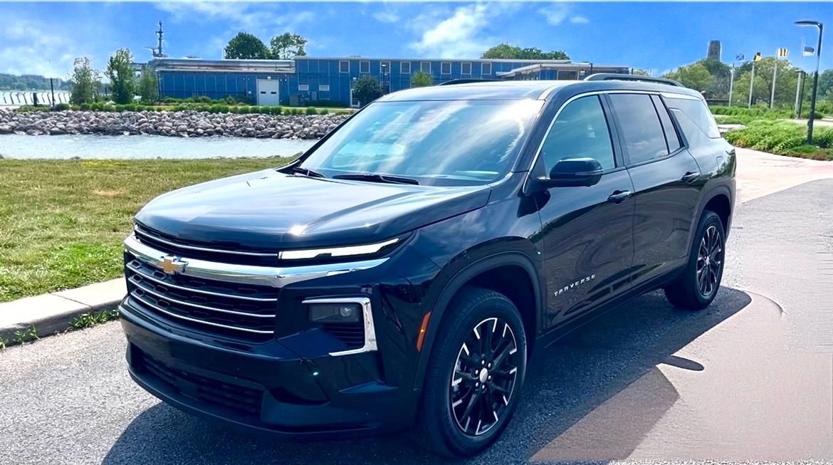 Chevrolet Traverse 2025 in Farmington Hills, MI