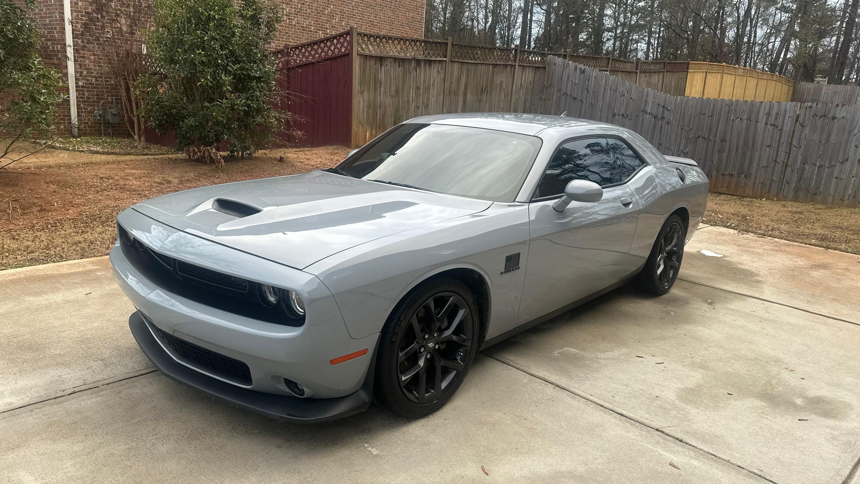 Dodge Challenger 2022 in 